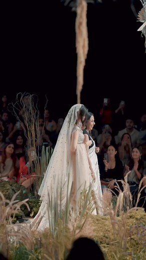 Anju Modi at Lakmē Fashion Week in partnership with FDCI. Anju Modi’s collection is known for the revolutionary philosophy of reviving traditional crafts, creating timeless, organic, and handcrafted silhouettes whilst empowering craftsmen, her design philosophy struck chords with Lenzing and gave birth to a new collection. @anjumodi @lakmeindia @fdciofficial @r1seworldwide #ReadyForACloseUp #LakmēFashionWeekxFDCI #LFWxFDCI #LakmēFashionWeek #5DaysOfFashion #SustainableFashionDay | Dubai fashion 