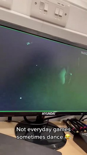 We love this job 😂😂 Come visit us at the venue! #SensasLondon #ThingsToDoInLondon #Fun #Activity