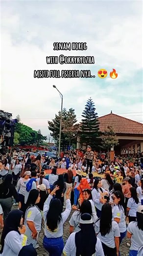 Senam Horeg: Fun Group Exercise at Karlos Rest Area