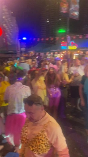 Chris Howells on Reels | Facebook