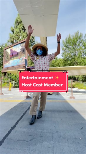 Disney Look Check ✔️ - A Peek into the Cast Member's World