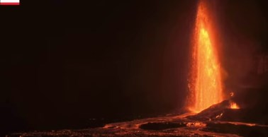 Spurting Mount Kilauea banishes the Hawaii darkness