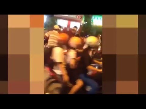 Clip Đánh Nhau 2016 : Hai Nhóm Thanh Niên Đánh Nhau Khi Đụng Xe