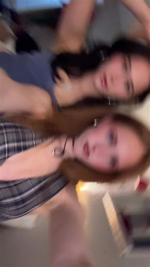 Jules Button (@jules_button)’s videos with som original - gui