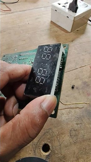 display pin soldering#shrots #YouTube search