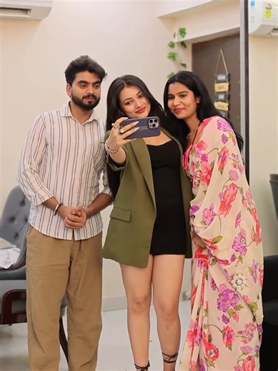 Ghar Ghar Ki Kahaniya: Entertainment & Commentary