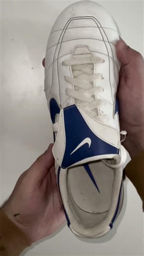 Retro boot of the Day: Nike Air Zoom Tiempo Ledgend 2005😤#tevez #nikeair #tiempo #niketiempo