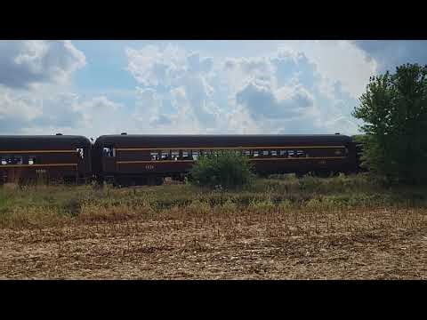 UP 6936 outside of Sheffield, IL