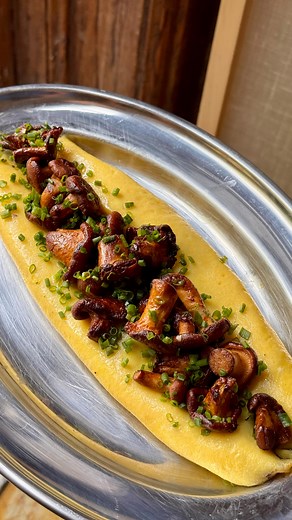 Pierce Abernathy on Instagram: "A quick lunch turned into a 24 hour deep dive into trying to master the French Omelette. Here’s what I learned: - even though it’s not completely necessary, a good nonstick pan is the best option for a perfect omelette….. In my opinion, probably the only reason you should own a nonstick pan. - salting the eggs before ensures an evenly seasoned omelette - butter is your friend. An omelette is a luxurious dish, if you don’t wanna use a lot of butter, don’t make an o