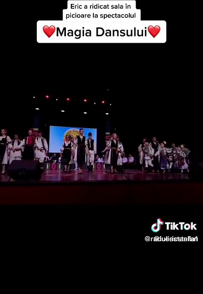 Eric a ridicat sala în picioare la Sibiu, fiind vedeta spectacolului ,,Magia Dansului”!❤️ #Eric #folclor #copilminune #dansuripopulare #România #Sibiu #spectacol #magiadansului #fyp #foryou