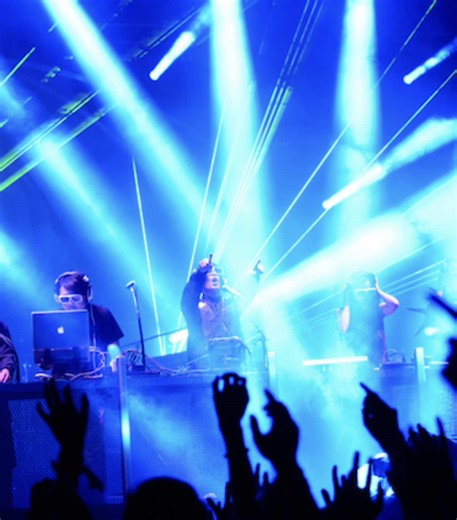 サカナクションの【SORATO】ライブで音楽を楽しもう