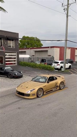 Doing a burnout with the most famous V12 Toyota Supra. Smokey Nagata Top Secret