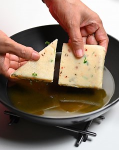 1.2M views · 15K reactions | No Besan, No Maida, No Soda - New Monsoon-special Snack recipe made using basic ingredients You'll absolutely love it! :) | Papa Mummy Kitchen | Facebook