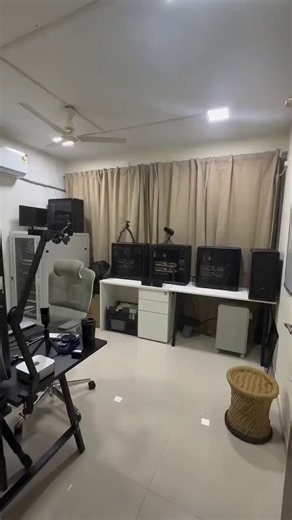 A 27 YEAR OLD BANGALORE DEV BOUGHT A DECOMMISSIONED BANK SERVER RACK FOR $3,200 AT AUCTION AND NOW PULLS $24,000 A MONTH FINE TUNING LLMs FOR US SAAS COMPANIESraj is 27, bangalore, one bedroom flat with a ceiling fan, won the lot off a state bank IT refresh in march, four 2U storage shelves with 96TB of enterprise SAS drives and a managed switchadded two custom towers with RTX 3090s under the desk, runs llama 3.3 70B and fine tunes indic and english variants for 11 US saas clients on hugging fac