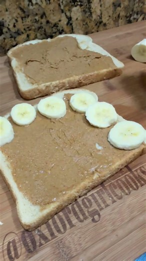 Elvis peanut butter sandwich