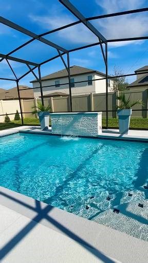 📌 𝗗𝗶𝗱 𝗬𝗼𝘂 𝗞𝗻𝗼𝘄? 𝗙𝗹𝗼𝗿𝗶𝗱𝗮 𝗣𝗼𝗼𝗹 𝗦𝗮𝗳𝗲𝘁𝘆 𝗖𝗼𝗱𝗲 𝗥𝗲𝗺𝗶𝗻𝗱𝗲𝗿 In Florida, every yard with a swimming pool is required by law to have a protective barrier—either a screen enclosure or an approved fence. ✔️ It’s not just about looks—it’s about safety and code compliance. ✔️ Whether you're planning a new build or upgrading your backyard, we make sure your design meets all state and local requirements. At Kura Design Pools, luxury meets peace of mind. 🏡💧 📲 Ready to des