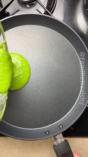 Recette de tortilla saine aux épinards et flocons d'avoine