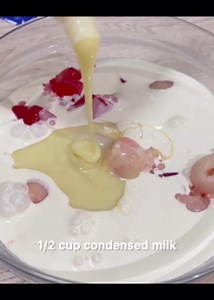 Small Tapioca Pearls (Mini Sago Balls / 小珍珠 / Sagu Bola/ Bột Báng) from Cassava - Chewy Perfection for Taiwanese Bubble Tea (波霸奶茶), Tapioca Pudding (木薯布丁), Desserts, Smoothies, and Sweet & Savory Dishes - Ideal for Sago Gula Melaka (椰糖西米), Chè, Puddings, Sago Soup (西米汤), Thai Desserts, Filipino Halo-Halo - Translucent, Flavor-Absorbent & Incredibly Versatile - Perfect for Thickening Soups, Sauces, Stews, Stir-Fries, Curries, and Gravies - Gluten-Free, Vegan-Friendly & Great for Asian Delicacies 