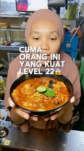 Seblak Level 22😱 only this person can do it #seblak #seblakdranc #culinary