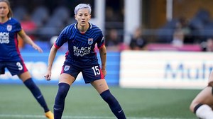 Megan Rapinoe announces retirement