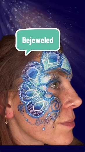 Ever seen such an easy transformation for this bejeweled sparkle? And the best is - you just need one tool to achieve this: wet tissues 😂 Show your sparkle skills and tag me—can’t wait to see your creations ✨😂 Okay, jokes aside — if you want a full tutorial for the Bejeweled sparkling look, let me know in the comments 🥰