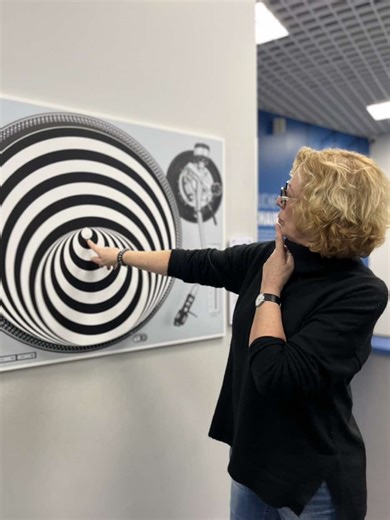 Life is better with illusions! 🌀🤩✨ #museumderillusionenhamburg #hamburg #illusion #viral #trend