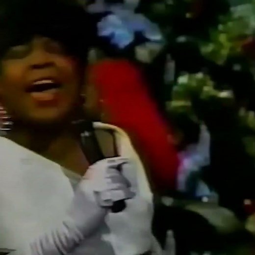 Vintage 90s Vanessa Bell Armstrong | Good SINGING!