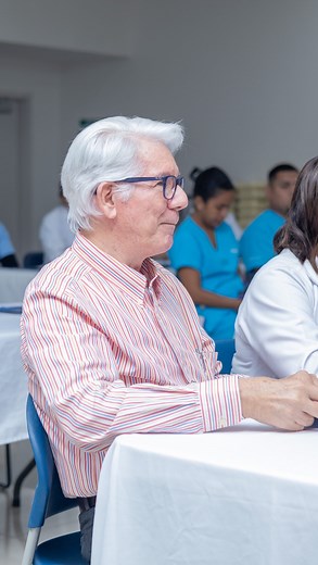 ‼️Ahora en nuestro laboratorio contamos con pruebas de ApoA y ApoB, dos marcadores fundamentales en el transporte de colesterol y otros lípidos en la sangre.🩸 Detectar tempranamente desequilibrios en estos componentes es crucial para prevenir enfermedades cardiovasculares y reducir el riesgo de infartos. Además, el proceso es rápido y seguro permite obtener resultados el mismo día de la toma de muestra, sin necesidad de buscar fuera del país. ¡Tu salud es nuestra prioridad! 💪🏻 Contáctanos par