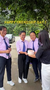 184K views · 3.5K reactions | Happy Friendship Day! ✨️ We met this amazing group of friends and did a fun friendship quiz with them! It's delightful to see their smiles & lovely friendship. We also presented a friendship day cake to make the moment more special for them! #happyfriendshipday #friendshipday #friendsforever #friendshipgoals #reelsinstagram | Likla | Facebook
