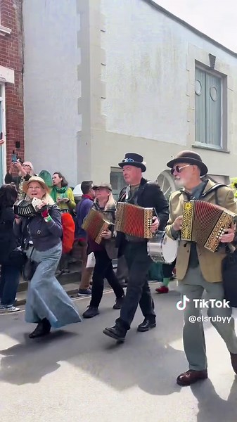Exploring British Culture: May Day Traditions