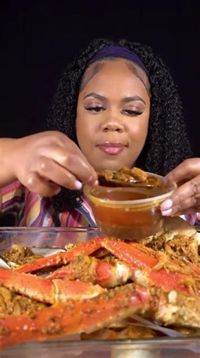 Spicy king crab seafood boil with New Zealand mussels 😋 ultimate seafood boil seafood boil mukbang