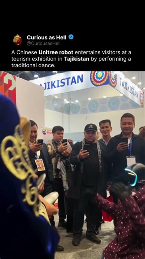 Robot Performs Tajik Dance 🤖