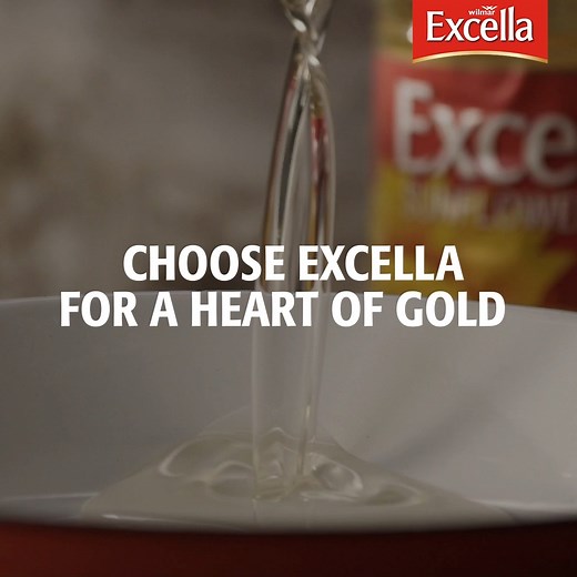 Golden cooking oil, of golden quality. Choose a healthier heart by choosing Excella Sunflower Oil: endorsed by the Heart & Stroke Foundation for being naturally cholesterol-free 🌻 | Excella