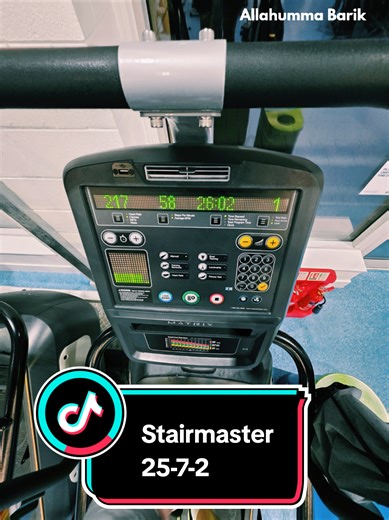 The StairMaster primarily works your glutes, quadriceps, hamstrings, and calves, providing a powerful lower-body workout that builds strength and endurance, while also engaging your core and hip flexors for stability and lifting. It's a great cardio exercise that targets these major muscle groups by simulating climbing stairs against gravity, offering toning and fat-burning benefits. Primary Muscles Worked: Glutes (Gluteal Muscles): Essential for hip extension, pushing you upward with each step.