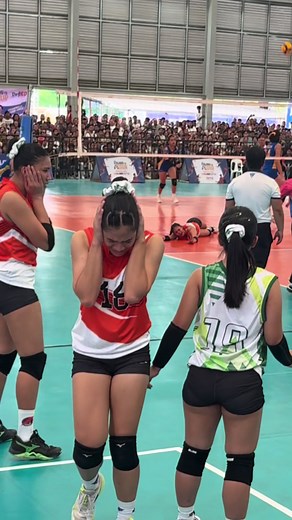 Rhose Viane Almendralejo is NIR’s biggest loss during the Championship game vs NCR because of this injury 😖 NCR won in 3-1 sets and defended the title 🏐 #palarongpambansa #palarotuagsur #volleyball #injury