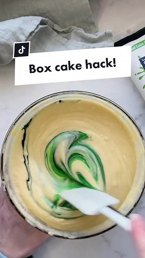 4 tips to elevate your box mix cakes! Because you're busy, and shortcuts are a freaking blessing ✨FOLLOW for more baking tips/ hacks 👉🏻 @celebakesbyck . #boxcake #cakehack #bakinghack #boxcakehack