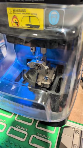 Cutting my first Tibbe style key, slow process, but now old Jaguars and Ford Transit connects can be copied!