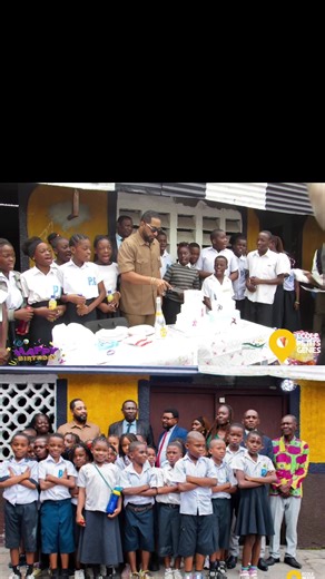 Souley Kahuka : Lemba, 5 février 1996 — 5 février 2026. 30 ans séparent ces deux clichés. Un immense plaisir de revoir mon école