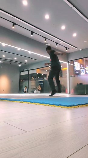 5.1K views · 209 reactions | Shuttle way we movin ⚡️ #DaMonsterHustles #powermoves #training | Pit Power | Facebook