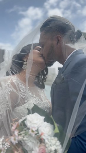 හීනයක් 😉 frock,jewelry , bouquet This is the one | Kaveesha Nimsarani