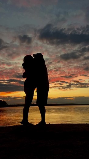 Still Can't Stop Kissing After 2 Years 💏 #SunsetLovers