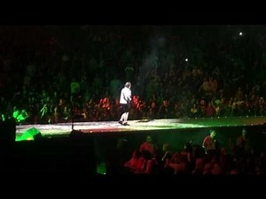 AC/DC With Axl Rose "Problem Child" Live In Philadelphia PA @ Wells Fargo Center 9/20/2016