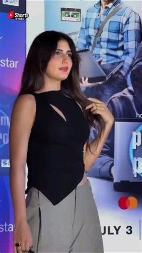 Fatima Sana Sheikh🥰 #bollywood #celebrity #fatimasanashaikh #attractive #bollywoodcelebrity #shorts