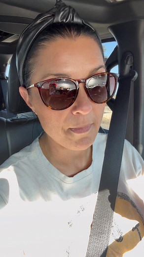 OMG I just got a massage, feeling so thankful! I won’t be cooking live tonight. We’re gonna be having Logan and Sydney over and making steaks and just sitting outside. I may do a little video with us but not cooking live | Working on Me by holly