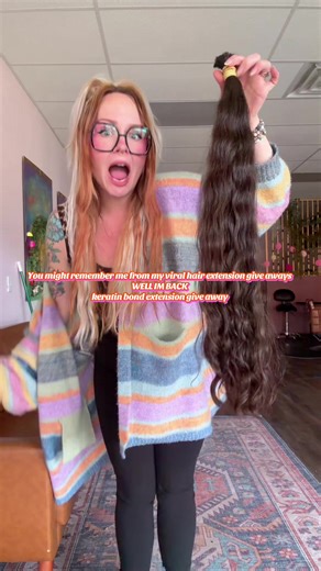 You probably remember me from my viral hair extension giveaways that I did last year! Well, I’m back and better than ever! Looking for one model to receive a completely free keratin bond extension transformation. You will be a model for me while I film keratin bond extension education!!! This service is worth $2000 and you get it for completely free but you don’t have to follow the rules to enter: Follow me Interact with my last 5 videos, like comment and share And submit a stitch telling me why