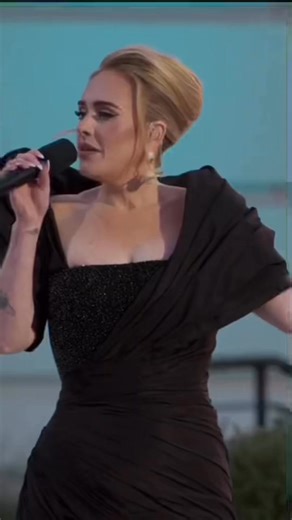 “Easy On Me” Solo por que hoy cumple 4 años esta joyita de canción. Posdata: vallan y escúchenla y de paso todo el álbum “30” #adelefans #adele #EasyOnMe | Adele fans club