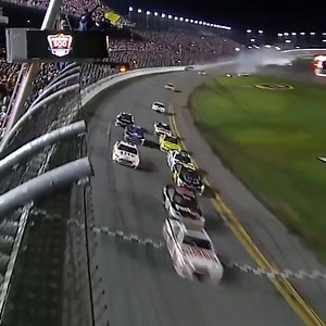JUNEE BUUGGG!! 🏁 Watch Dale Earnhardt Jr.'s final lap in the 2014 #DAYTONA500. | NASCAR