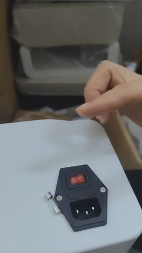 Watch How to replace fuse on Amazon Live