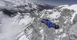 See BASE jumper Valery Rozov jump off Huascarán