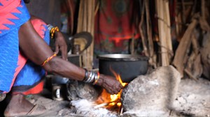 Let’s break the cycle of energy poverty! The absence of clean cooking methods can lead to poor health, financial stress and gender inequality. Fast tracking renewable energy solutions benefits everyone, especially #OlderPeople Africa Climate Summit HelpAge International #AfricaClimateWeek #AfricaClimateSummit #ClimateAction #GreyAndGreen #ACS23 | Age International